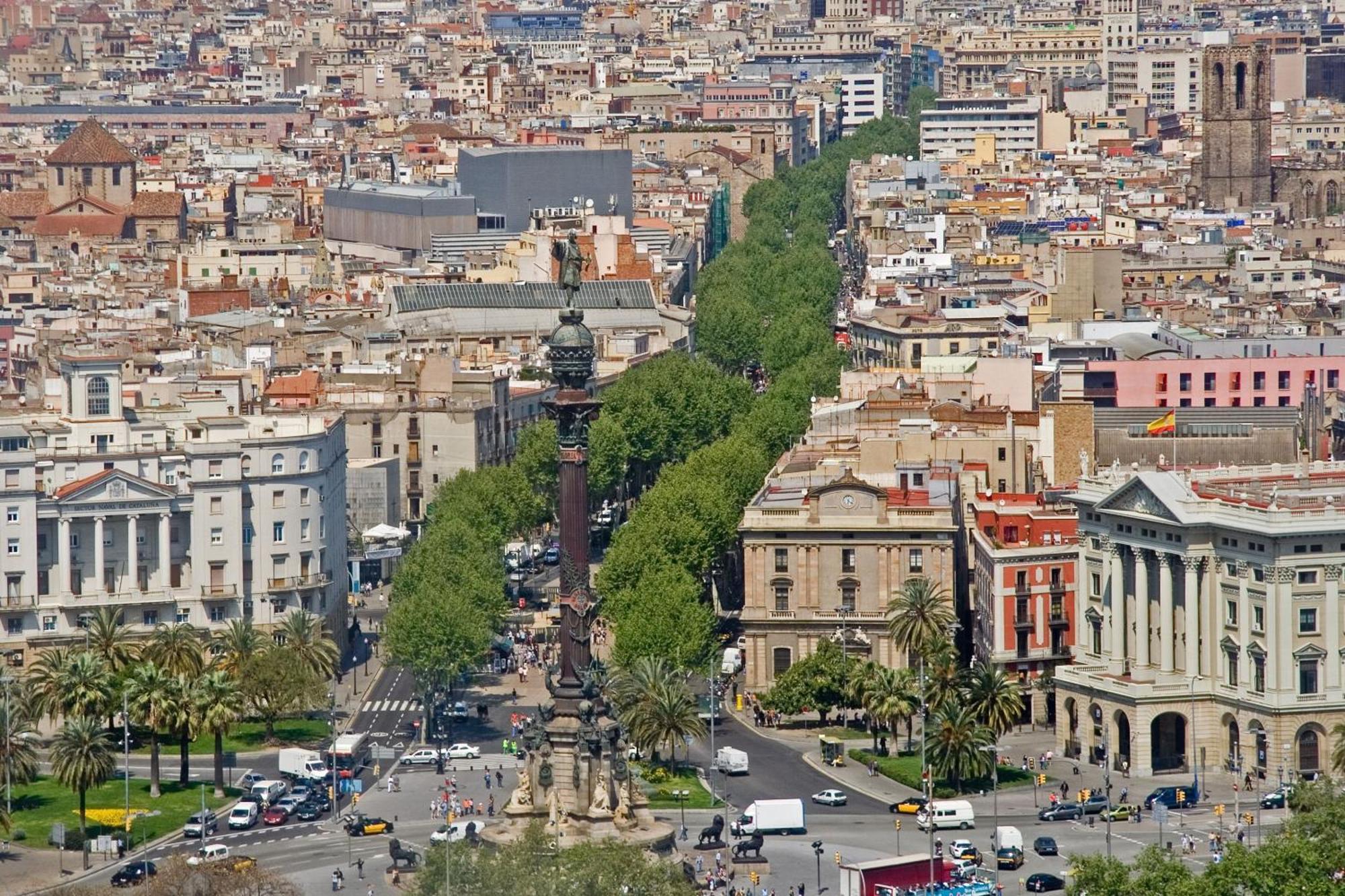 Habitacion Para Grupos Hasta 8 En Plena Rambla De Cataluna Barcelona Buitenkant foto